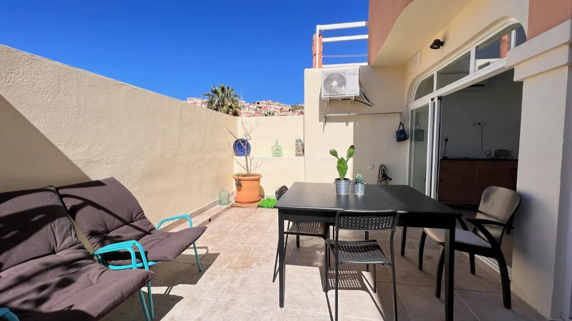 Apartament La Bella Escondida Piscina Campo De Golf Solarium Y Parking En Centro Historico Malaga